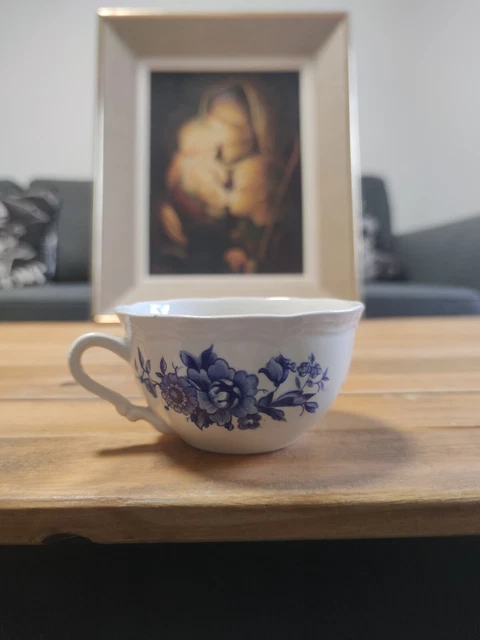 Tasse à Chocolat/Thé Sarreguemines Décor floral et paysage bleu