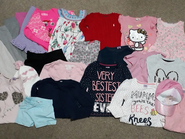 Enorme pacchetto di vestiti per ragazze età 4-5 anni.  Vedi descrizione.