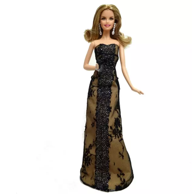 2011Faith Hill Barbie bambola nuova con supporto