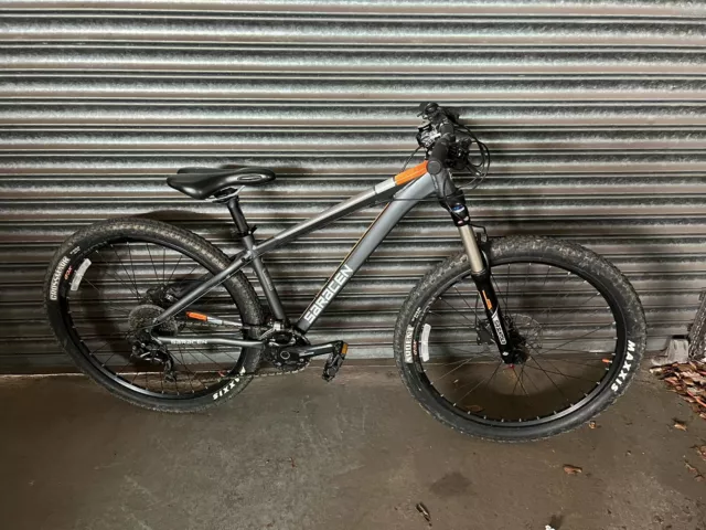 Saracen mantra on sale extreme xc hardtail