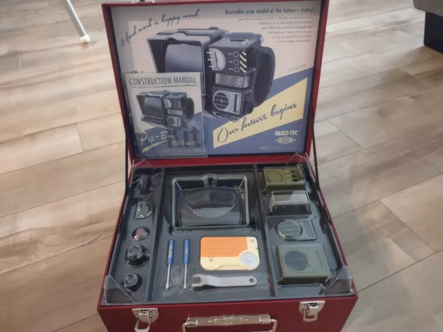 Fallout 76 Pip-Boy 2000 MK VI Construction Kit W/Original Box