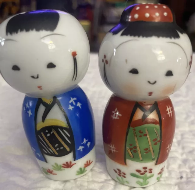 Vintage Japanese Ceramic Kokeshi Doll Salt Pepper Shakers 3 3/4" x 1 3/4"