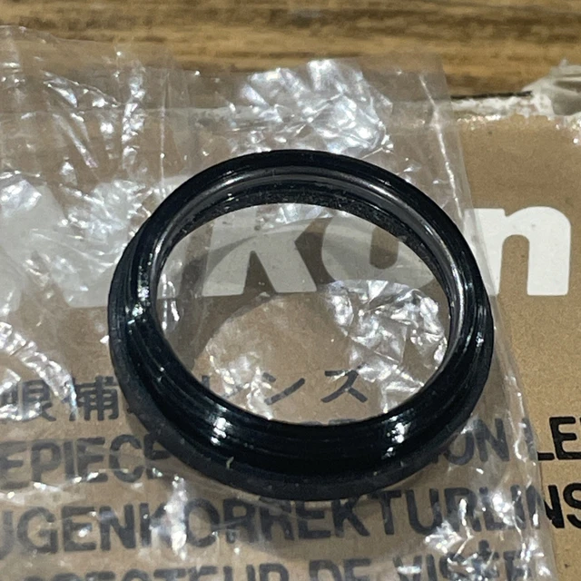Loupe Oculaire Nikon DG-2 - Pour Appareils Nikon F2, F3, FA, FE, FE2, FM2