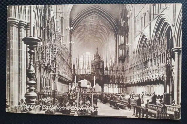 Unposted Vintage Friths Series B&W Postcard - Chester Cathedral, Choir West (d)