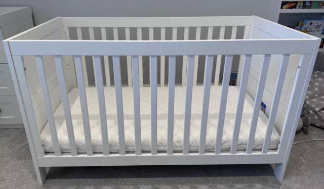 Silver Cross Bromley Cot bed and draw set white (two available for twins)