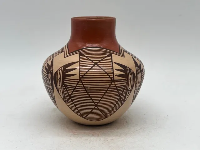 Native American Hopi Pottery vase Reva Polacca Nampeyo