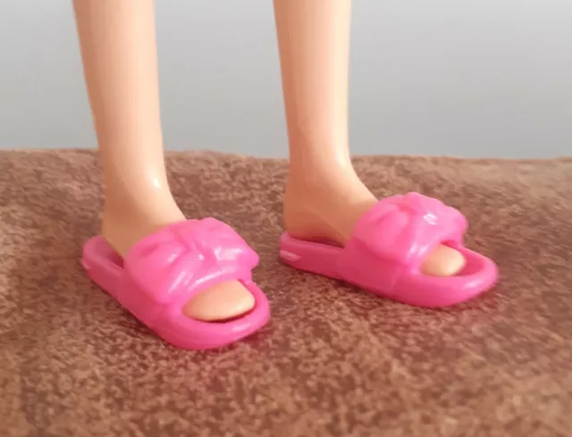 Barbie Doll Clothes. You Can Be Anything Spa Original Fab Pink Slippers. NEW!!