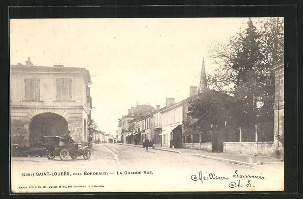 CPA Saint-Loubes, La Grande Rue, vue de la rue avec Automobil