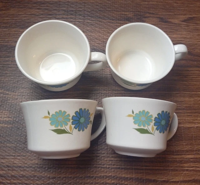 Flower power USA,MCM era ceramic teacups with green and teal blue Set of 4
