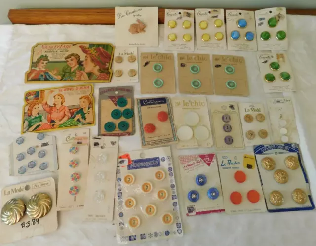 VINTAGE SEWING NEEDLE Booklets and Vintage Buttons on Cards LOT $5.00 ...