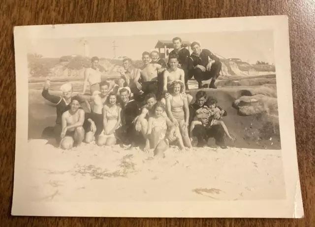 1945 La Jolla Beach San Diego California CA WW2 WWII Navy Buddies Photo P3k10