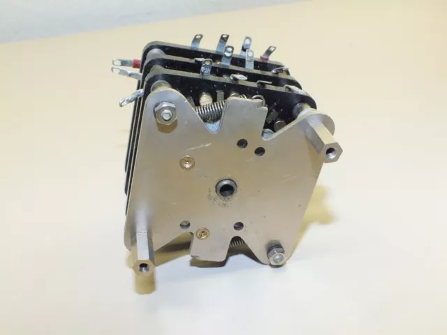 Stufenschalter pos. Gitterspannung U3? für Neuberger Röhrenprüfgerät RPM370/1 Stufenschalter pos. Gitterspannung U3? für Neuberger Röhrenprüfgerät RPM370/1