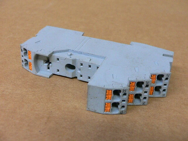 Phoenix Contact 2900931 RIF-1-BPT/2x21 Base