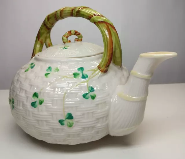 Belleek Ireland Fine Porcelain Shamrock Basketweave Teapot (Used - VGC)