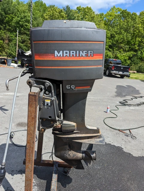 1989 60 HP Mariner by Mercury Outboard Motor 20" Long Shaft Power Trim