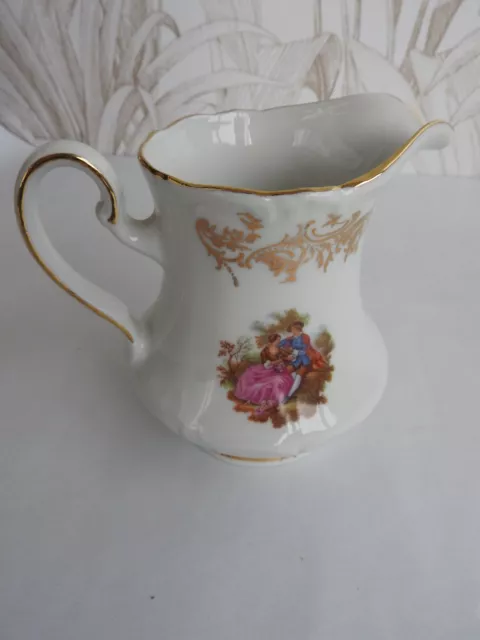 Pot a lait ancien CREMIER en porcelaine  BAVARIA ,signé FRAGONARD  pichet cruche