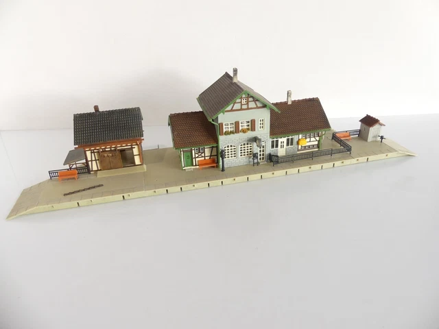 Maquette Faller HO – Hôtel Pension De Campagne à Construire (130269)