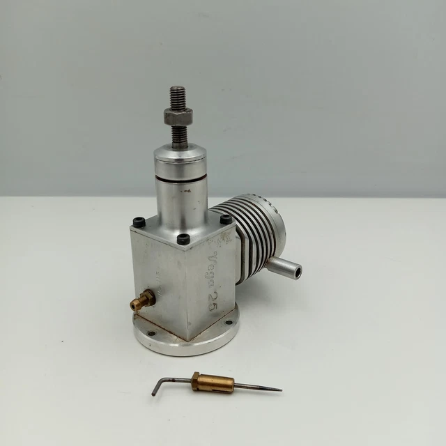 29cc Water-Cooled 2-Stroke Gas Engine For RC Boat – Pull Start, Front Air Intake-1264150