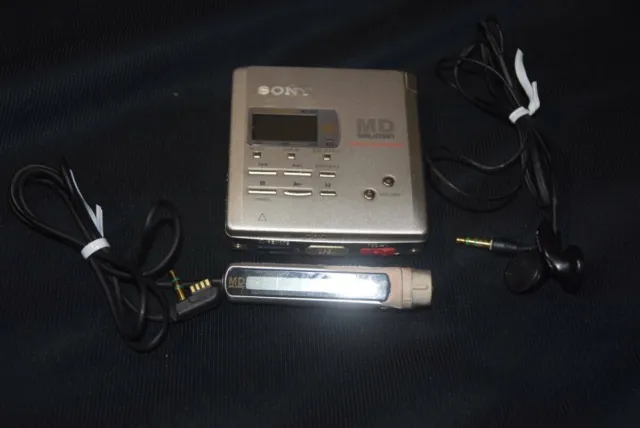 Reproductor Minidisc Sony MD WALKMAN MZ-R55 Plateado Usado con Controlador