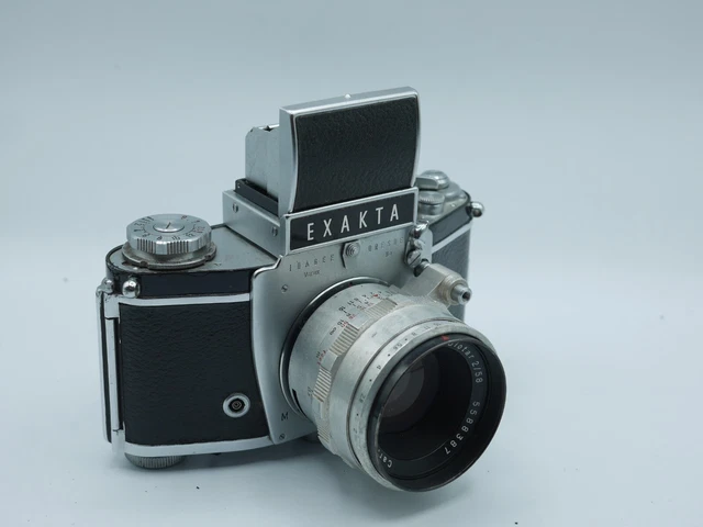 Cámara Exakta Varex IIa y lente Biotar 58 mm F2