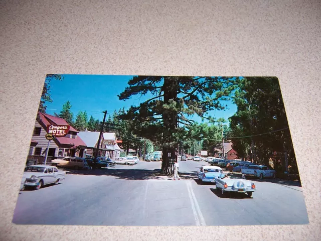 1950s MAIN STREET SCENE, DOWNTOWN TAHOE CITY, CA. VTG POSTCARD