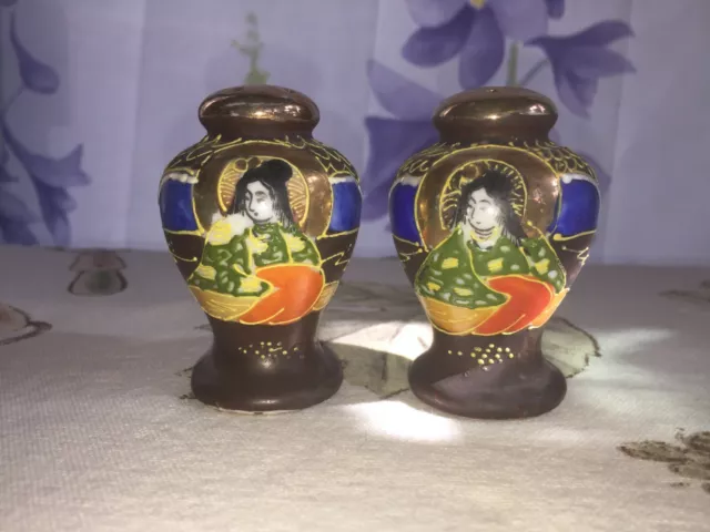 Antique HP GEISHA  Moriage "Made in Japan" Salt & Pepper Shakers Cork Stoppers