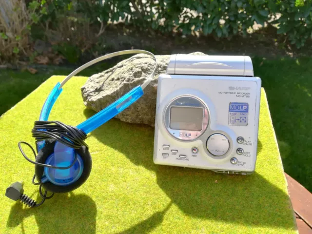 SHARP MD-MT88 Portable MiniDisc Recorder WALKMAN MD Player + Kopfhörer --LESEN--