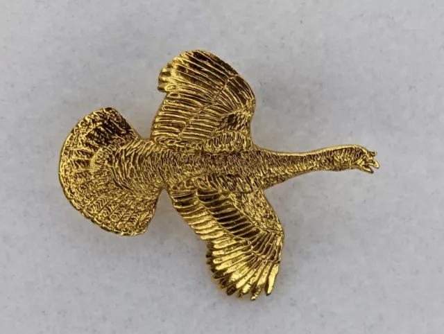 Vintage 1988 GG Harris Flying Turkey Gold Colored Fine Pewter Lapel Hat Tie Pin