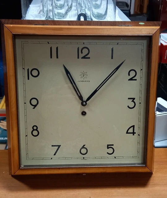 OROLOGIO  DA PARETE JUNGHANS - carica 8 giorni