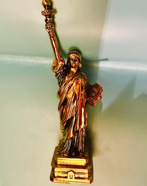 Vintage Kings NYC Statue of Liberty Gold Metal Souvenir