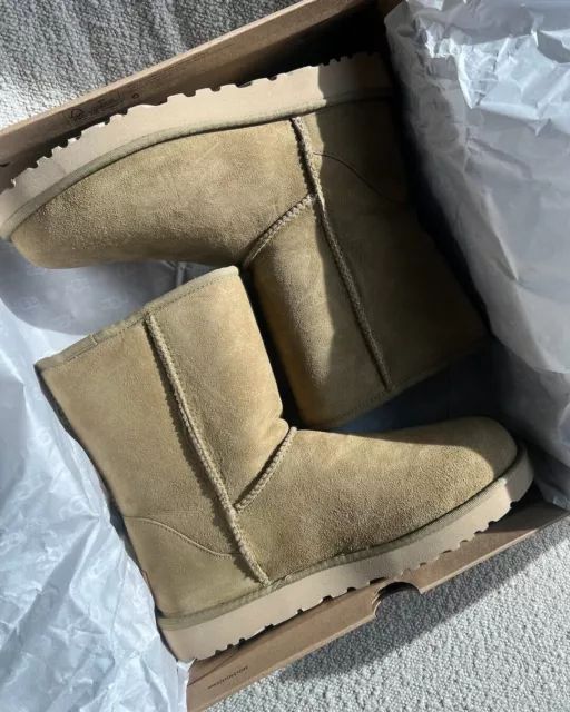 UGG® Australia Classic Short II Boot Tomatillo Suede Brownish-Green Size 8 NWT