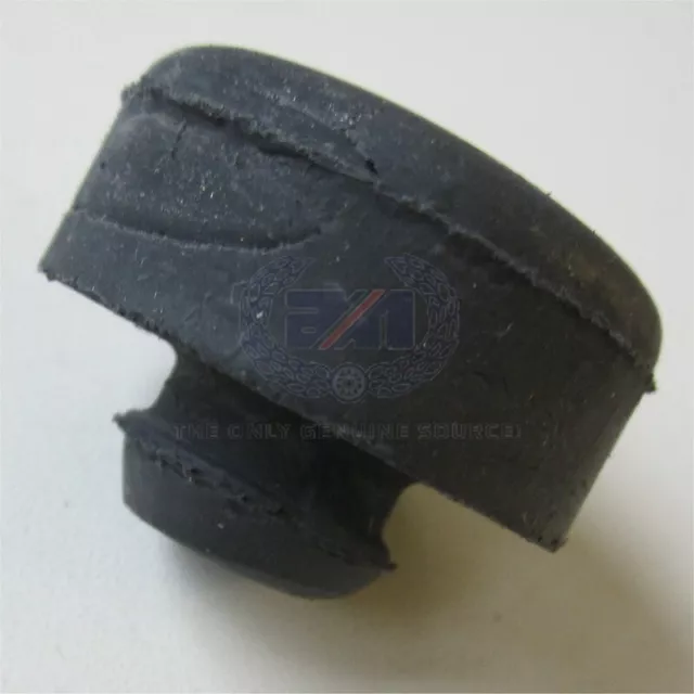 Triumph Rubber seat pan (408046)