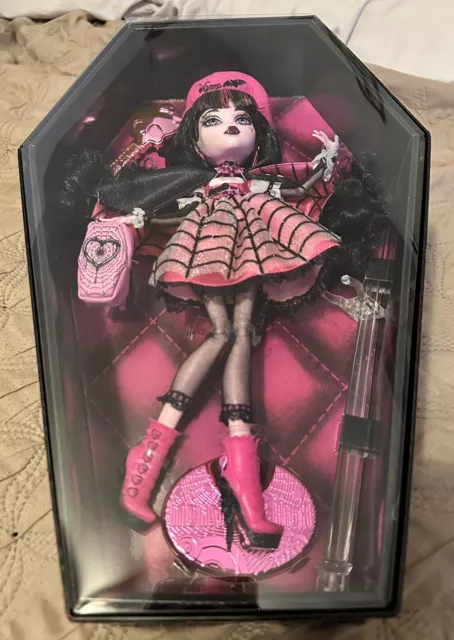 NIB Monster High Doll Haunt The Casbah Draculaura 13 Wishes Damaged Box New