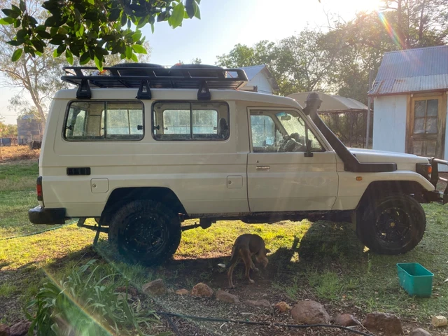 Land cruiser Troopy 2