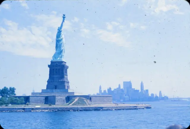 ONYC Original Slide - 1960s New York View of The City & Statue of Liberty  #63