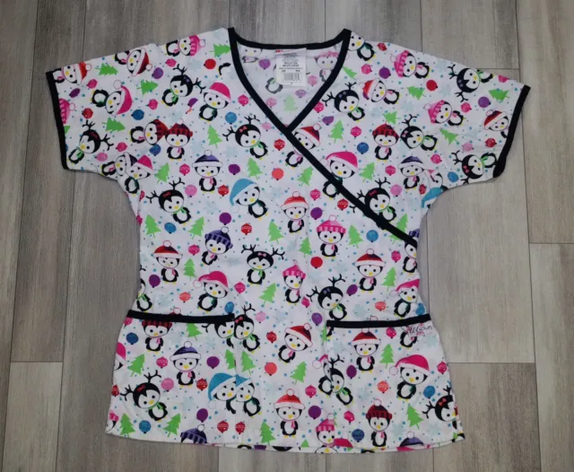 UA Scrubs Scrub Top Women’s Size Small Winter Penguins Mock Wrap Multicolor