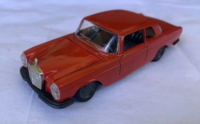 Ancienne Miniature Mercedes 250 Coupé - Occasion, Sans Marque (Pilen, Dinky, Solido...)