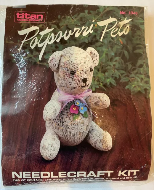 Vintage 1985 Titan Needlecraft Popurrí Mascotas Teddy Bear Lace #1346 NUEVO