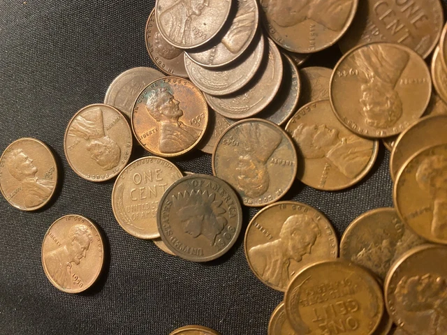 Tube Of Mixed Lincoln Wheat Pennies