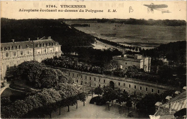CPA VINCENNES - Aéroplane-évoluant-au-dessus du Polygone (519717)