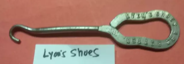 (pgasteelers1)Vintage shoe, boot Hook- Location Unknown -Lyon's Shoes  3 1/2" 🌠