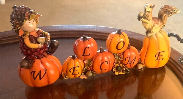 Welcome Halloween Theme Pumpkins with squirril  Sign
