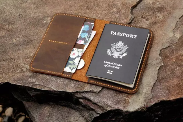 Personalized leather passport card case retro leather passport wallet holder