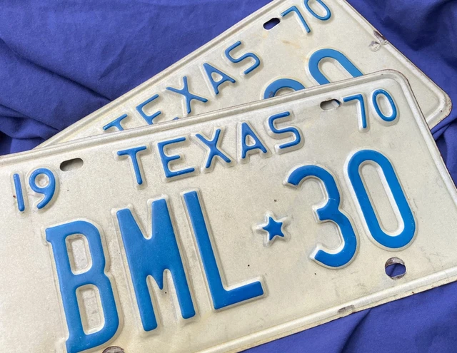 1970 70 Texas License Plate Set (2) great used condition  BML-30  nice number