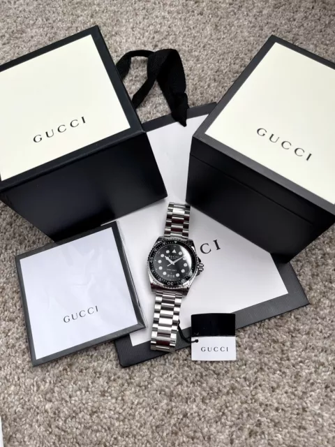 Gucci Dive 45mm Case, Stainless Steel Band, Wristwatch for Men, Brand new. 2