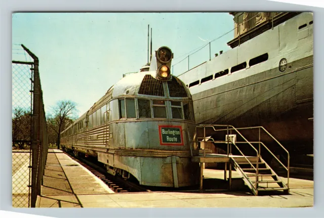 Chicago IL-Illinois, First Railroad Streamliner, Museum, Vintage Postcard