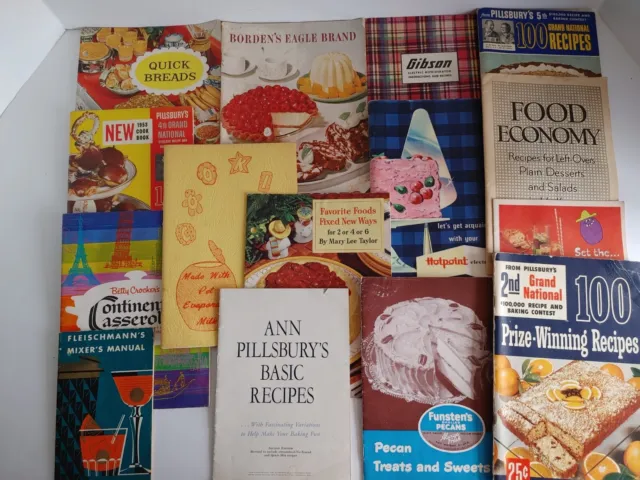 Vintage Recipe Cook Bake Booklets 1940s-1960s Lot of 15 Pillsbury Crocker #18733