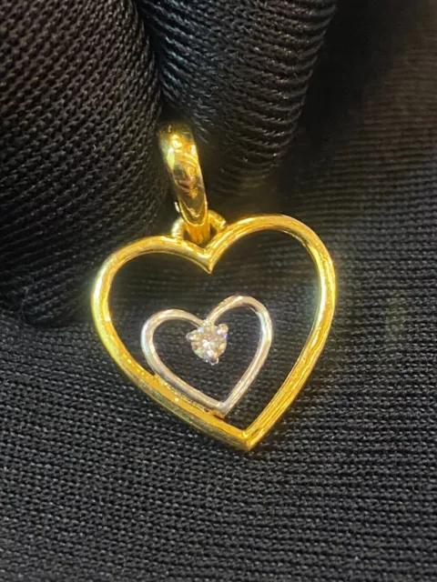 Stunning 0.05 Cts Round Brilliant Diamond 2-Hearts One Soul Pendant In 18K Gold