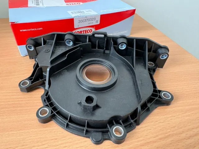 Crankshaft oil seal in the front (35x136,3/217,5x14,7/46,7) (with flange)