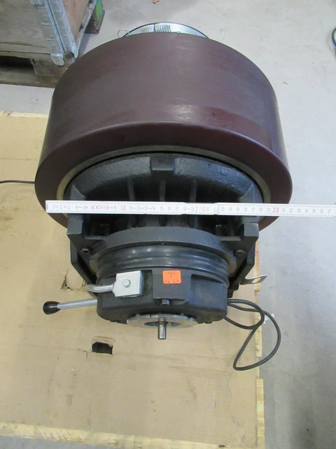 Staplerantrieb Schabmüller 41-31, 27/TSL240 Completo con Freno Lenze Mai Usata